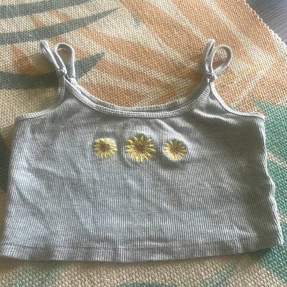 Sunflower crop top-baby cami, xxs by Hollister  🌻 🌻🌻